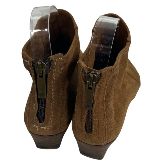 AQUATALIA Farrow Perforated Cognac Suede bootie with back zip Size 9 - Picture 6 of 9